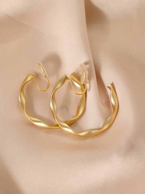 Dumb gold [ear clip] Brass Geometric Minimalist Clip Earring